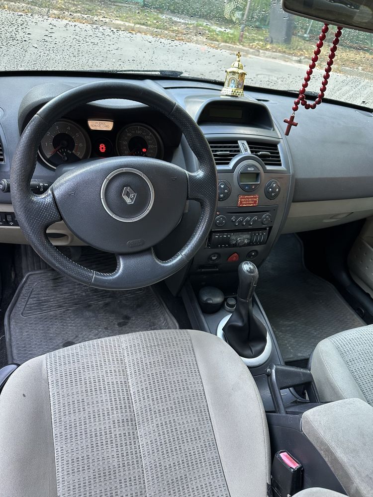 Renault megane 2006 ЗА ЧАСТИ