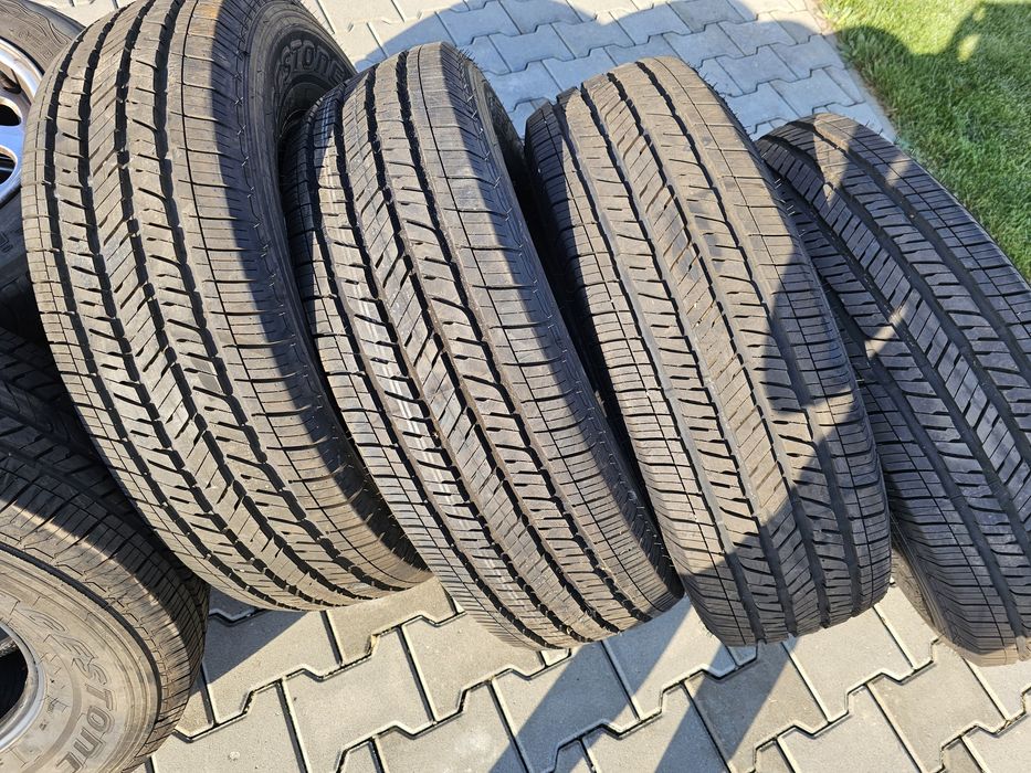 Brigestone 255 70 R 18