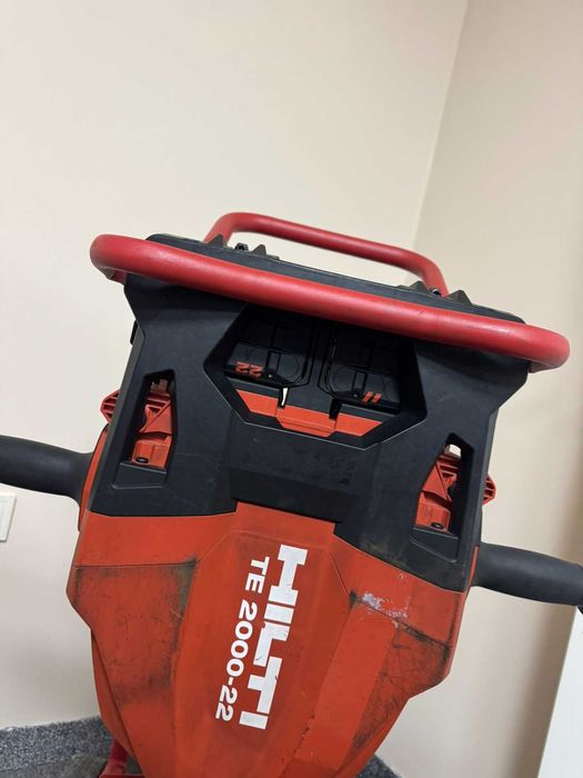 Hilti TE 2000-22 Nuron – къртач + 2 батерии + 2 зарядни + куфар + шило