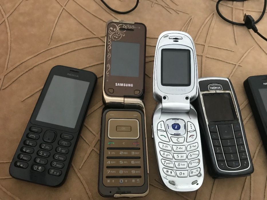 Продавам телефони Samsung , Motorola , Nokia