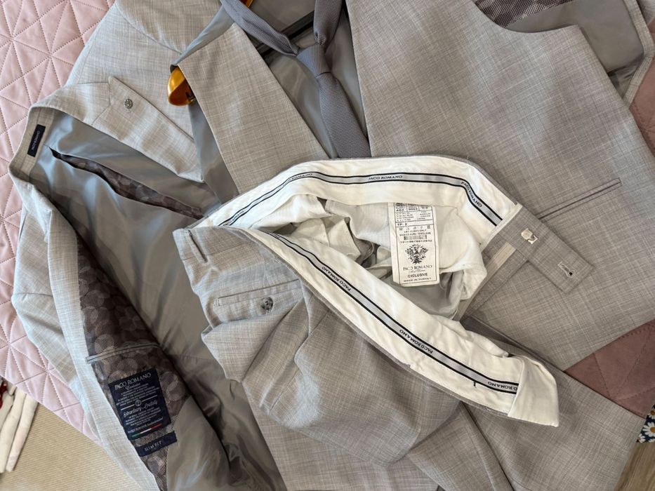 Мъжки елегантен костюм