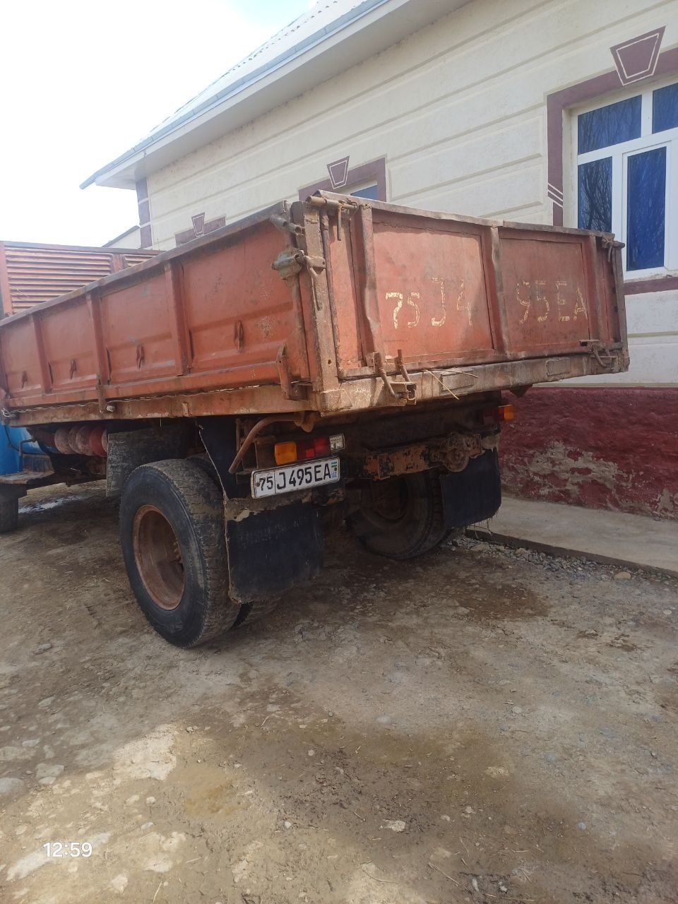 Gaz53 haydashga tayyor