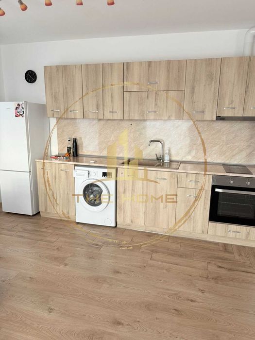 Дава се под наем Тристаен апартамент в Варна, Цветен квартал - 150 кв.м за 720 € - Снимка #3