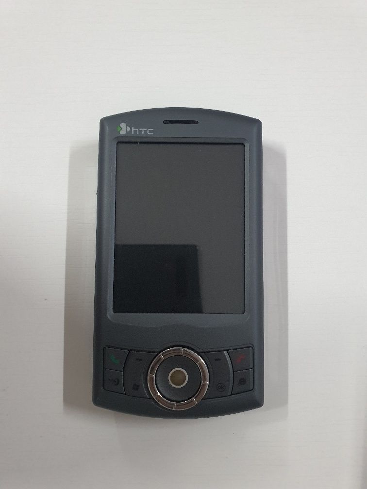 Коммуникатор HTC P3300. Телефон