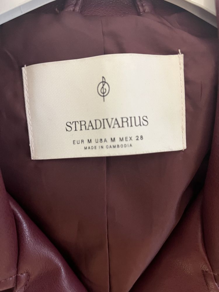 Кожено яке от stradivarius носено броени пъти