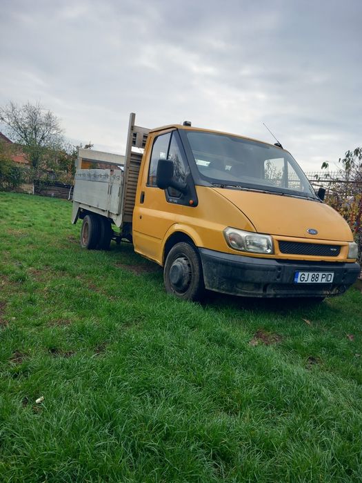 Vând Ford tranzit