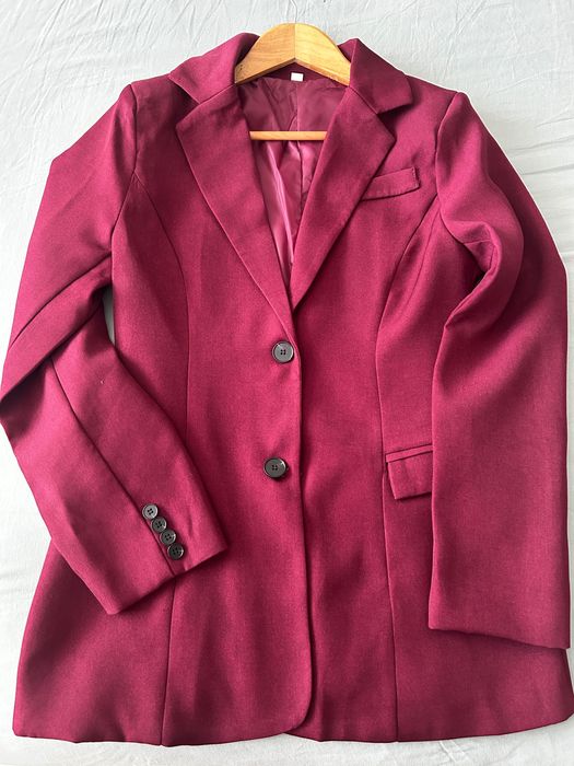 Дамско сако в цвят бурдо