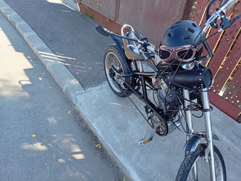 Bicicleta cu motor