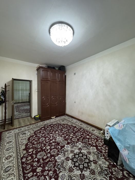 Sergeli 6A 2 xona 56kv 2-etaj mebel texnikasi bilan SOTILADI