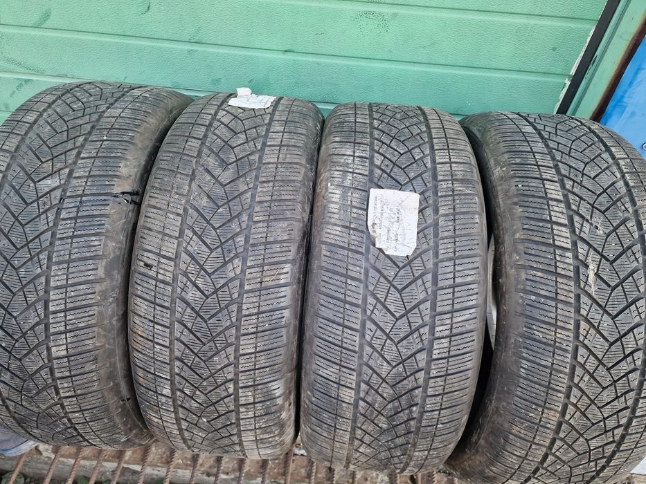 Anvelope 255/50R21 marca Goodyear, DOT 2020 ,M +S