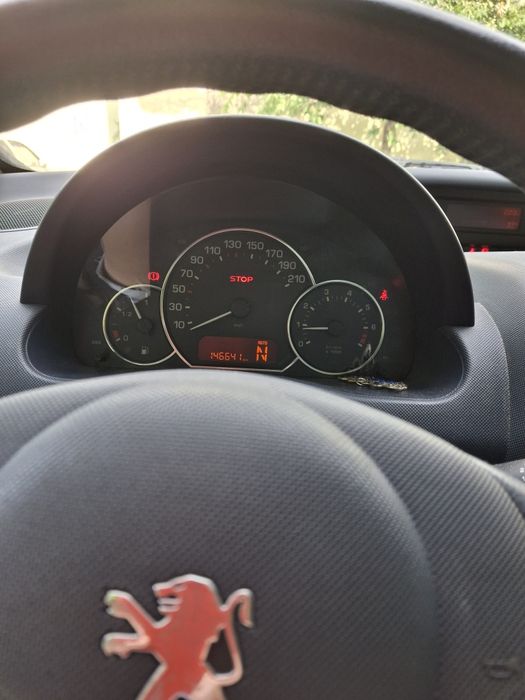 Vând Peugeot 1007 automata,  an fabricație 2005, km 146000,motor 1,6