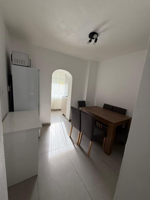 Chirie apartament 3 camere