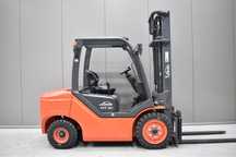 Stivuitor Linde HT30 d diesel NOU