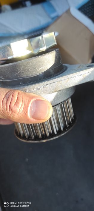 Водна помпа за vw Polo, Ina(чисто нова)