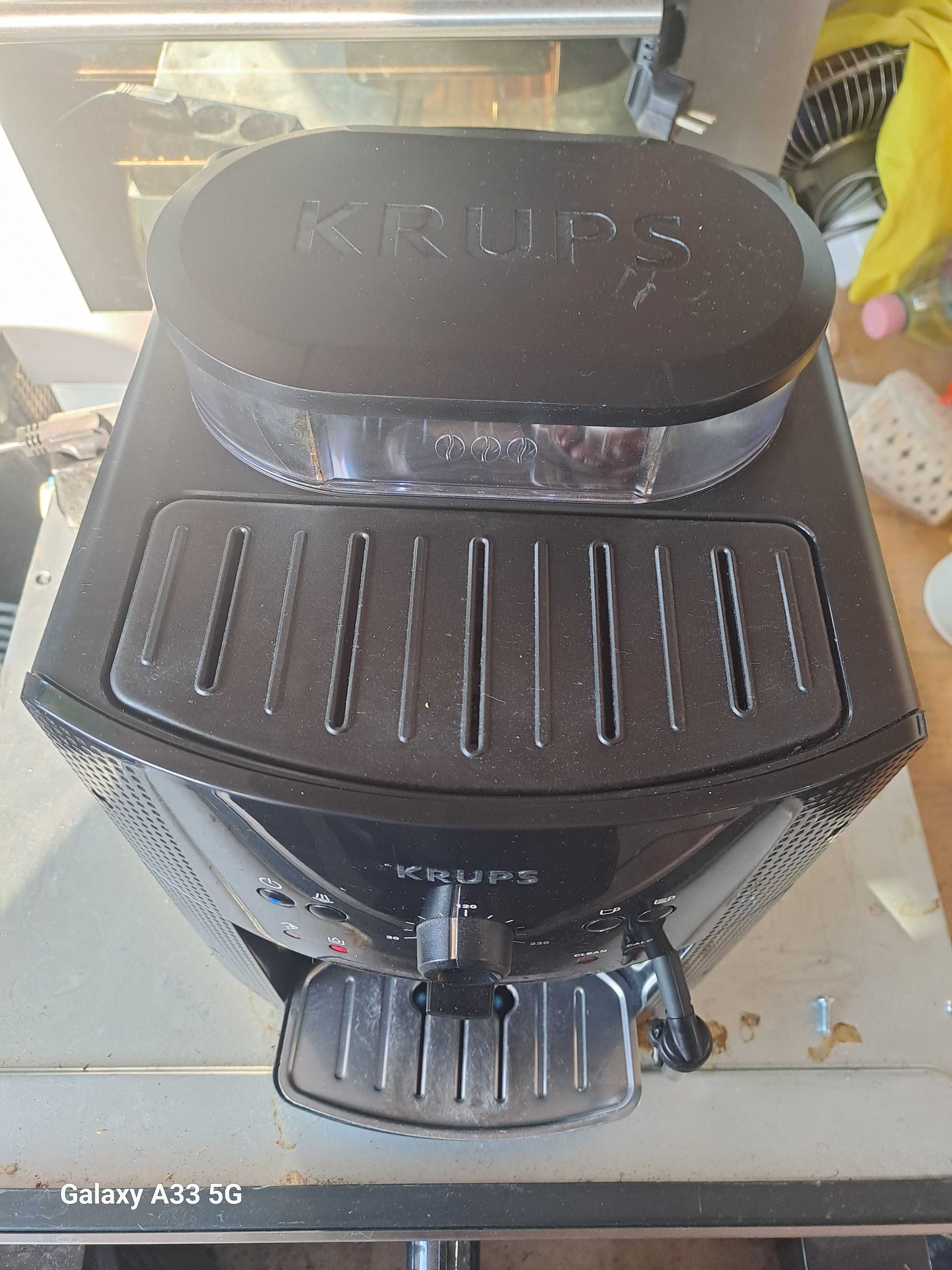 Продавам кафе машина робот KRUPS