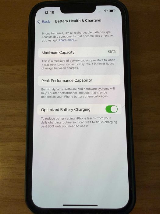 iPhone 13 Pro - отлично състояние/нов протектор