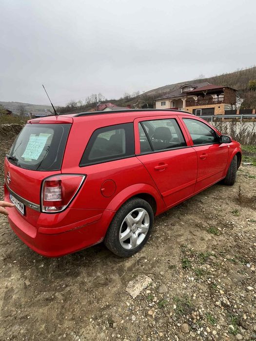 Vând Opel Astra H