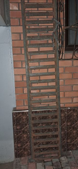 Мост для автомобиля через арык