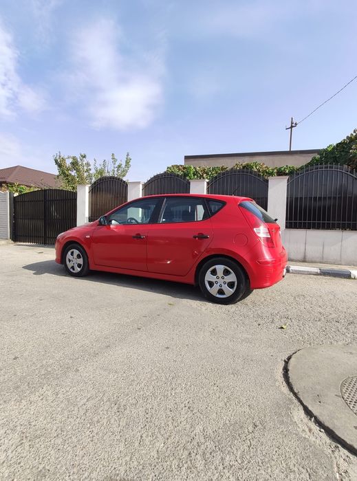 Vând Hyundai I30