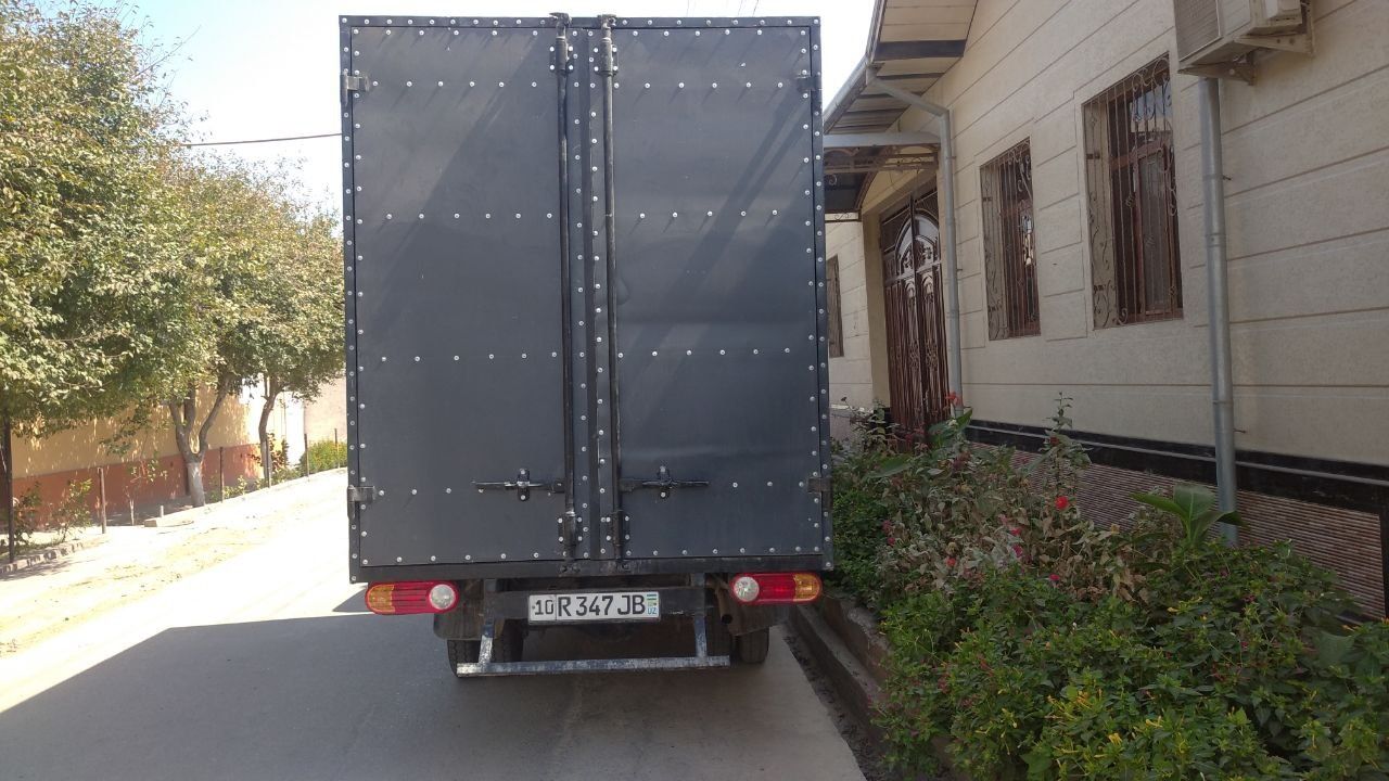 Hyundai Bongo, 2010 yil, 287 000 yurgan.