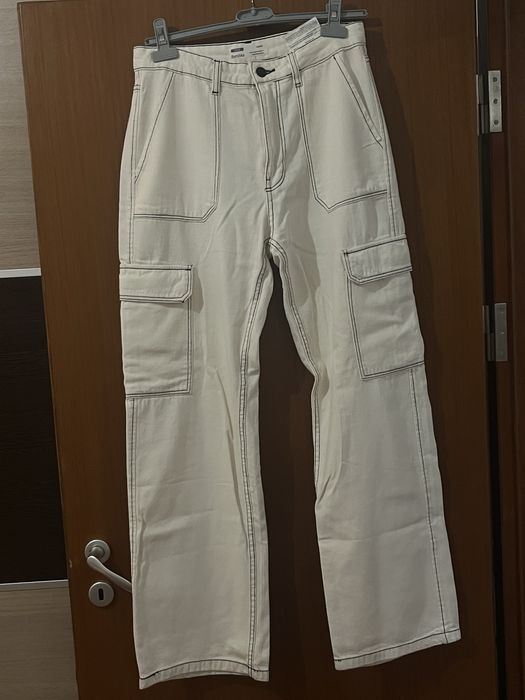 Широки дънки с висока талия Bershka