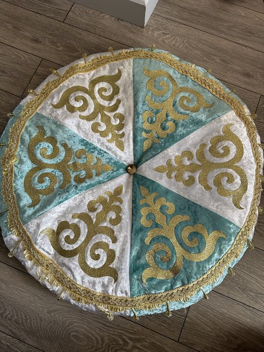 Национальная подушка