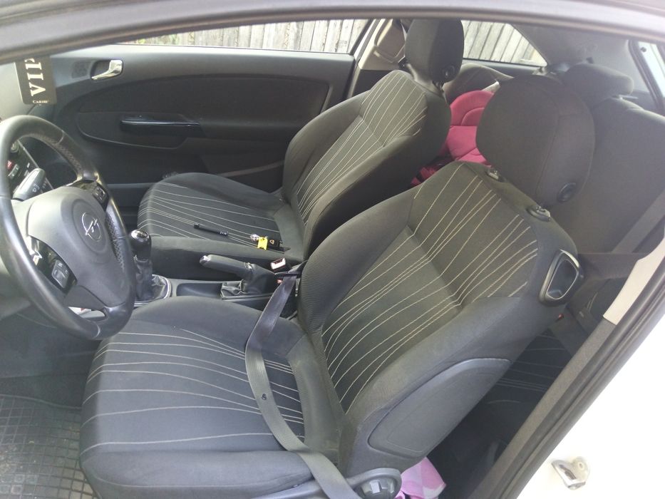 Vând/Schimb OPEL CORSA 2010 1.2 +GPL