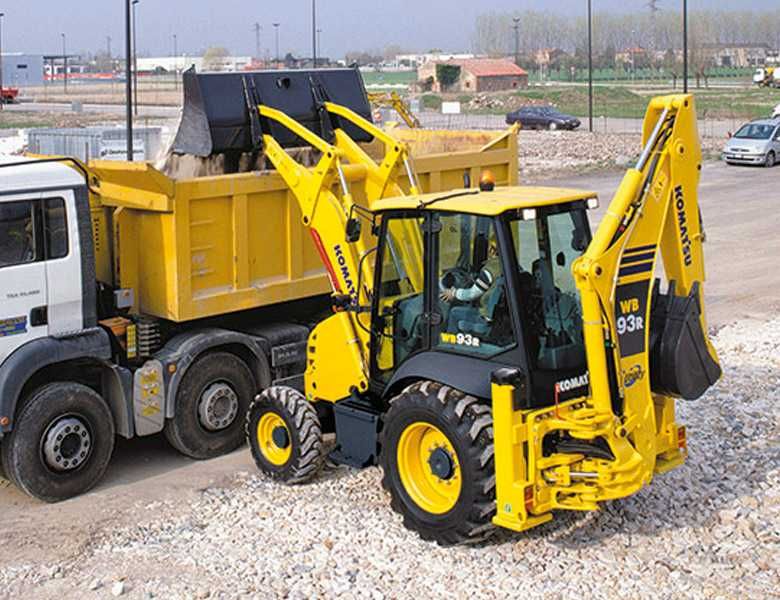 Экскаватор погрузчик Komatsu WB93R (Япония)