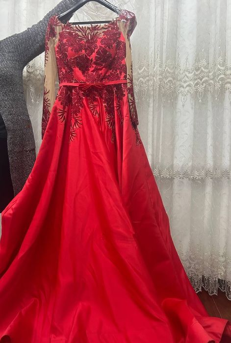 Vecherniy koyne, вечерное платье