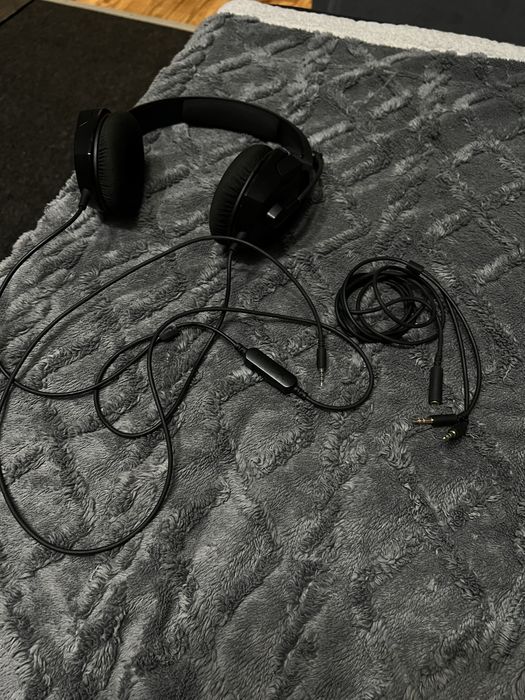 Наушники HyperX черные