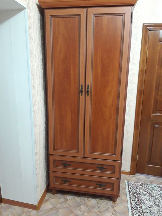 Продам шкаф плательный