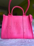 The Tote Bag чанта