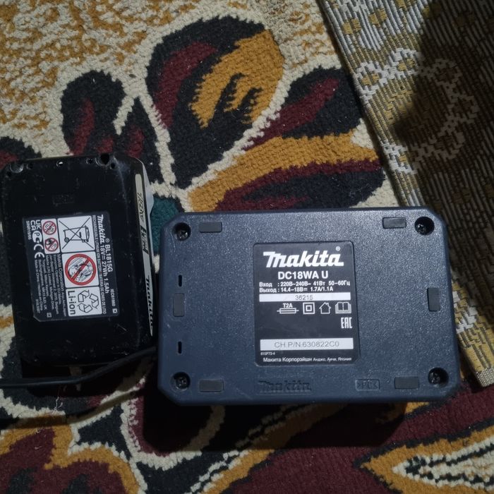 Макита шуруповерт зарядчик ва батареяси