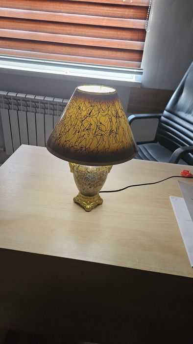 Svitilnik sotiladi xolati yaxshi ishlazi zor