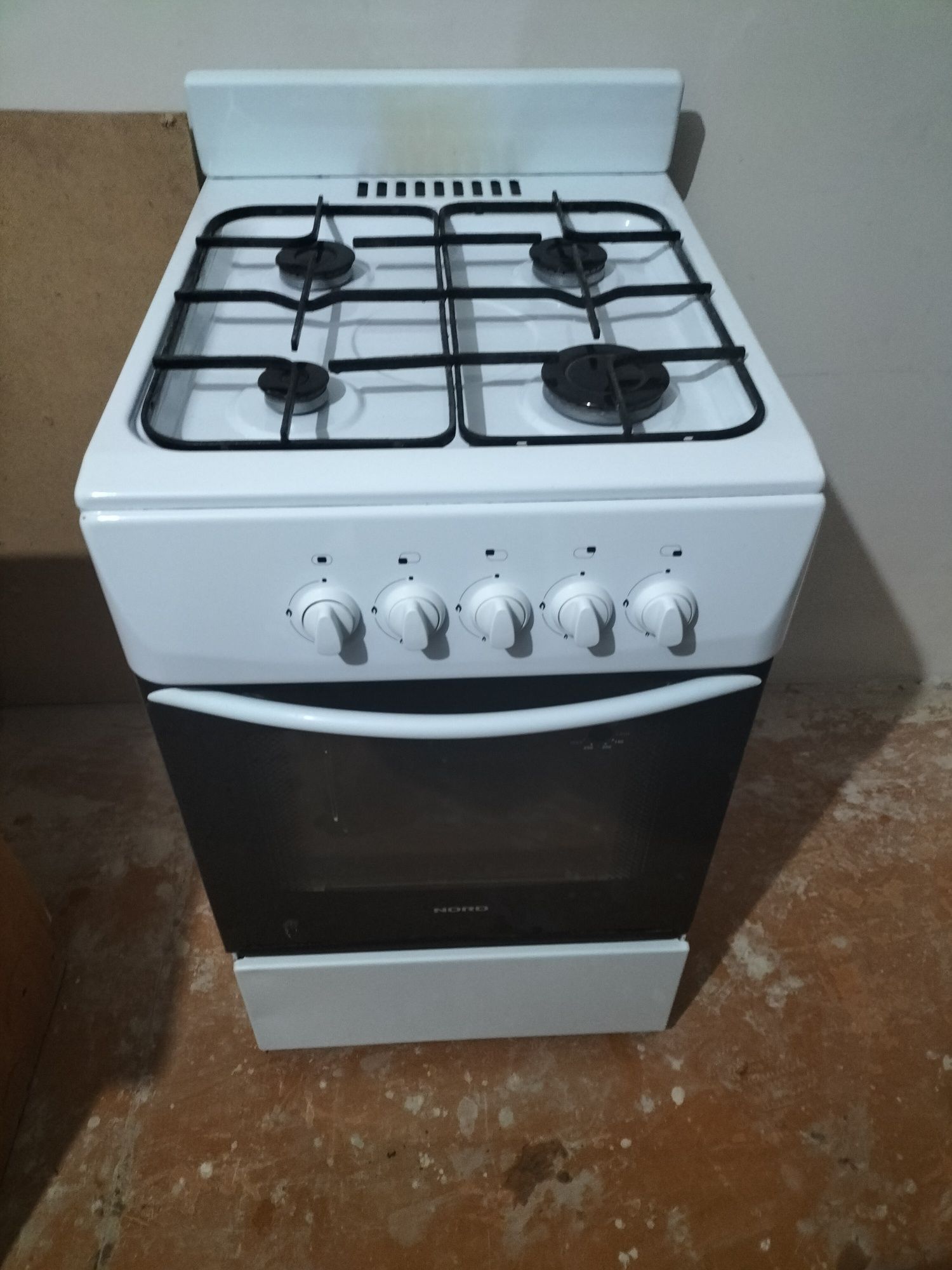 Продам газовую плиту