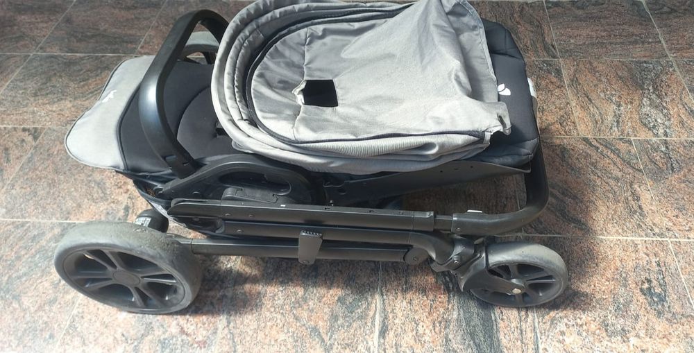 Carucior  sport joie