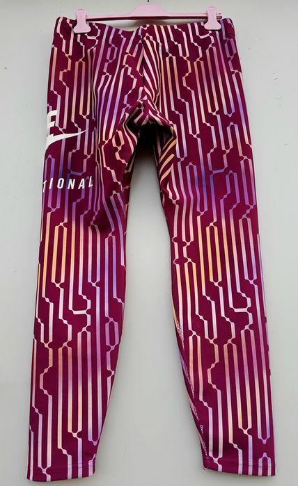 Nike оригинален дамски клин Хл размер