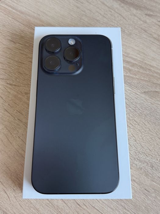 Iphone 15 pro Deep Blue / Като нов
