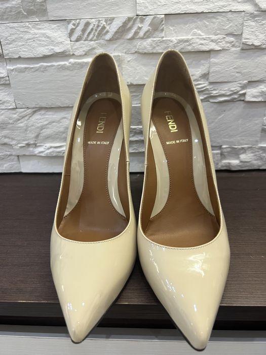 Fendi , оригинални обувки 38 номер