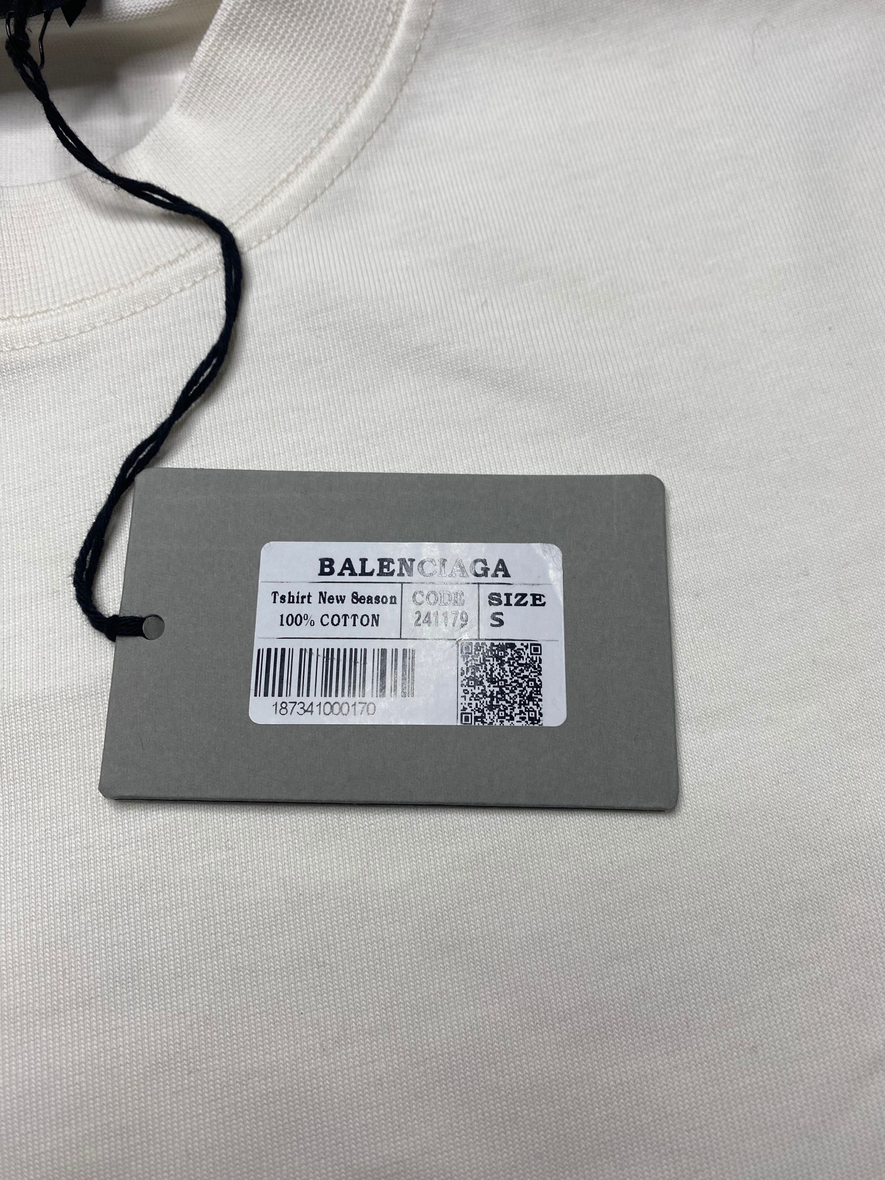 Balenciaga-Оригинална чисто нова мъжка тенискa M размер