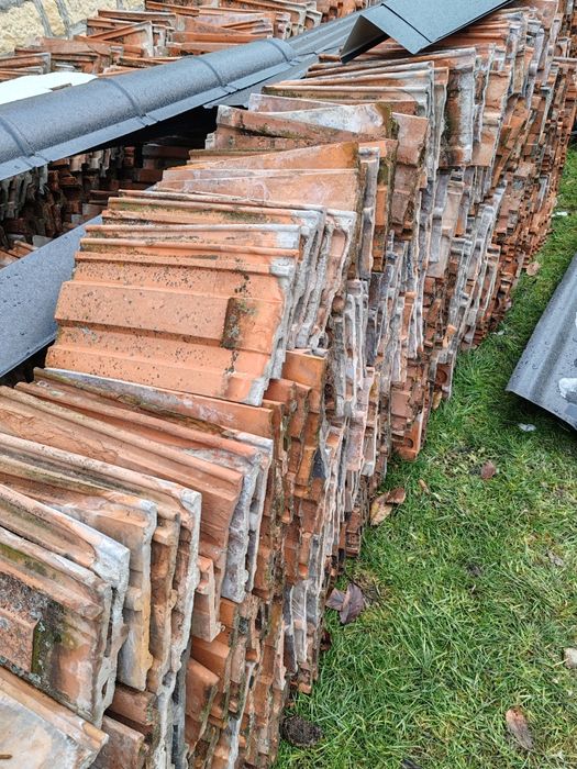 Tigla coame second 1 leu/buc