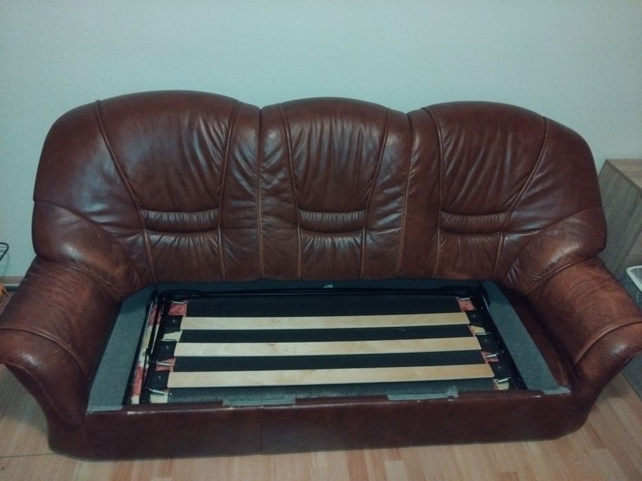 Кожен диван тройка