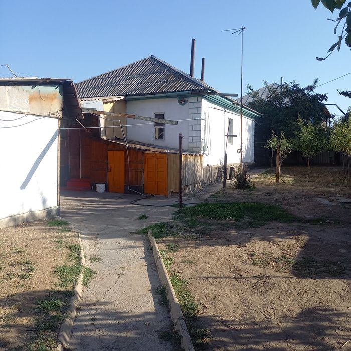 Сдам дом в аренлу  на длительный срок