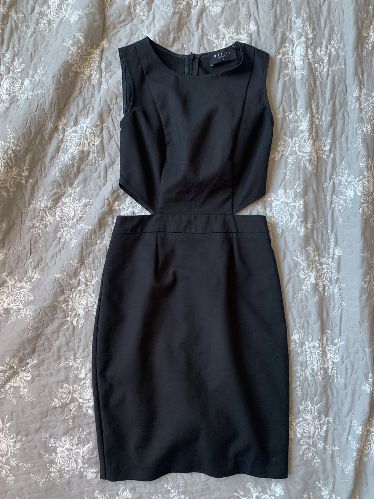 Черна официална рокля Mohito, размер 32