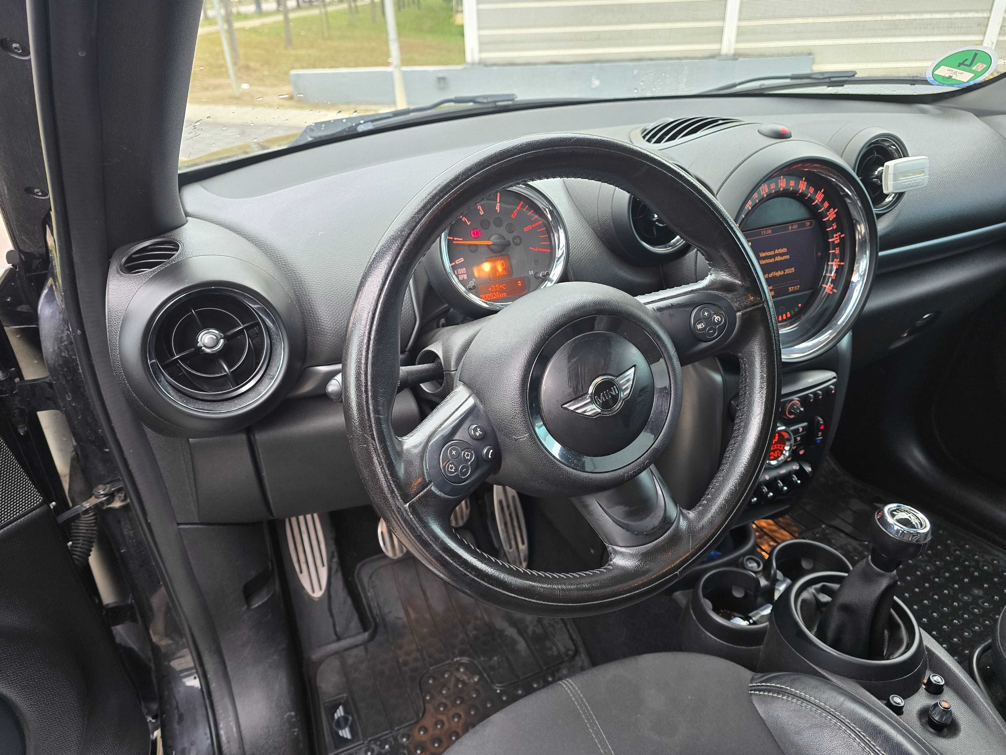 MINI  Countryman