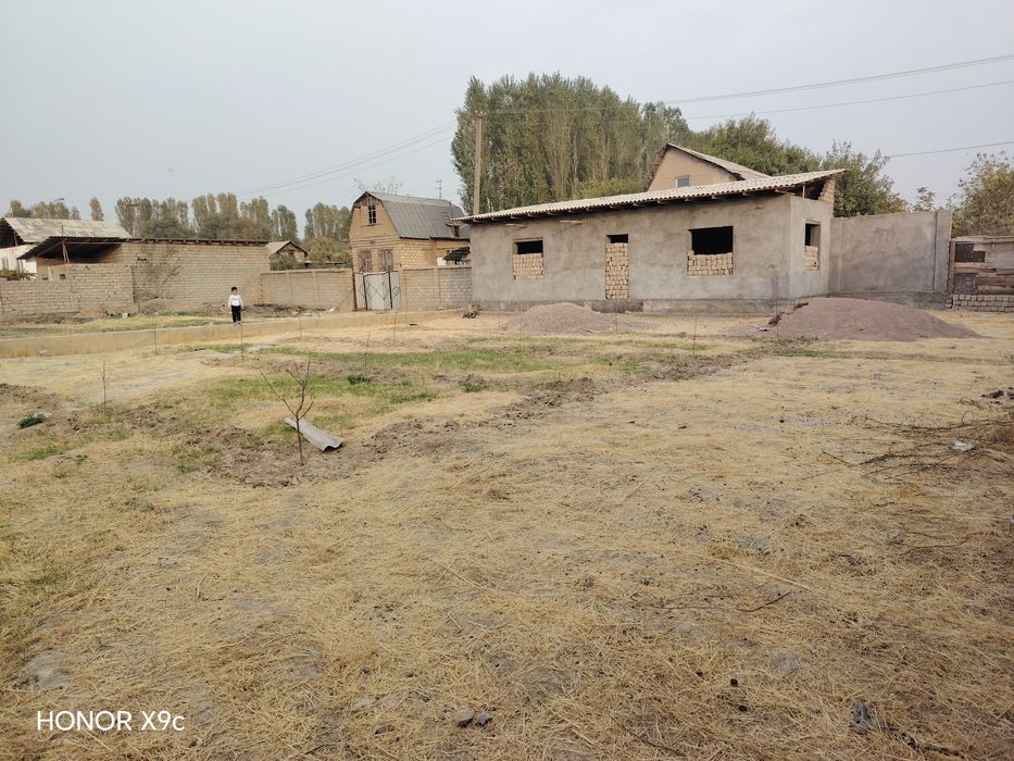 Dacha sotiladi 12 so'th piskent Akmal Ikromovda 15 000 $