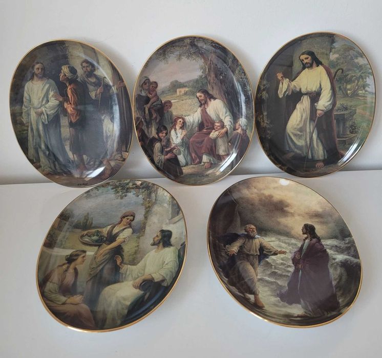 Set de cinci farfurii decorative din porțelan Bavaria,