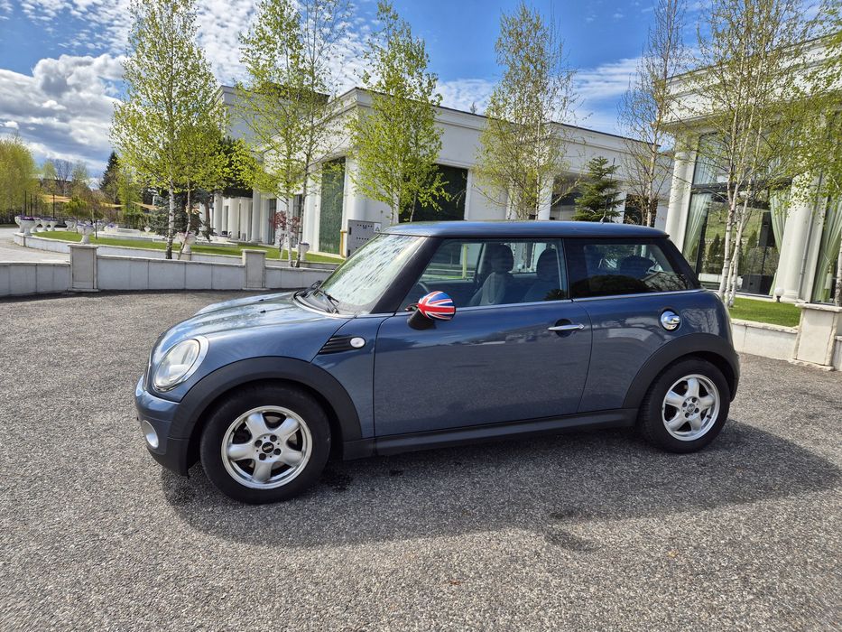 Mini Cooper  2010 1,4 benzina 127000km