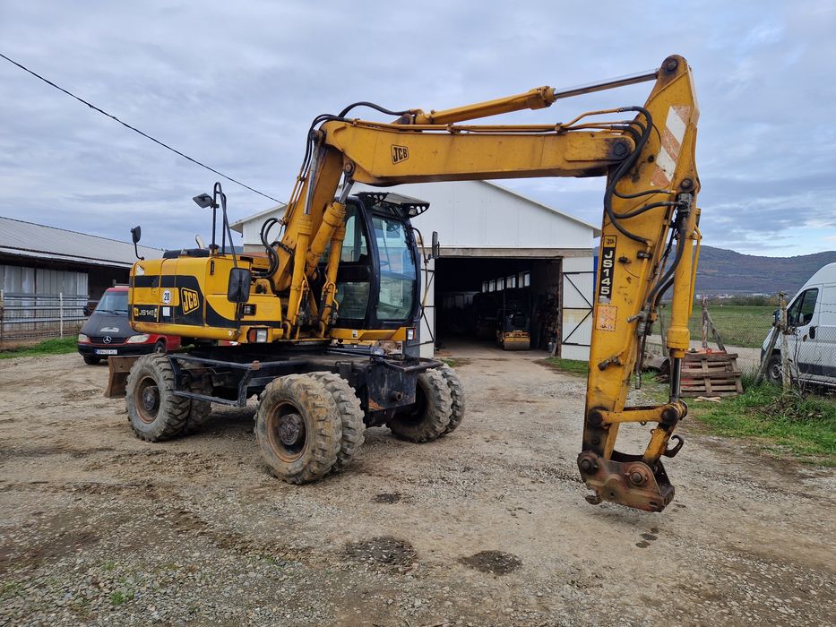 Excavator mobil, pneuri JCB 145