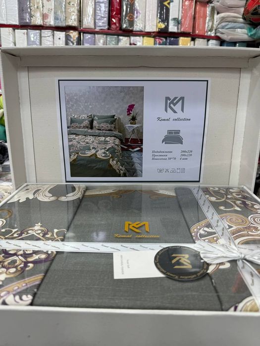 Постельное бельё в подарочной коробке